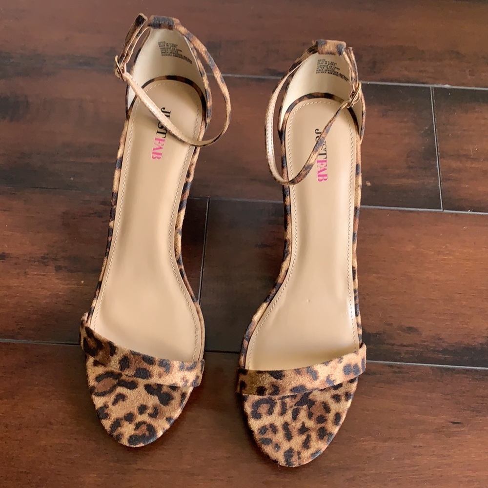 JUST FAB | Siscia Leopard Sandals Sz US 9 - Picture 8 of 10